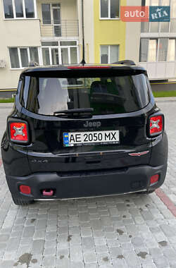 Позашляховик / Кросовер Jeep Renegade 2017 в  фото 5 Позашляховик / Кросовер Jeep Renegade 2017 в