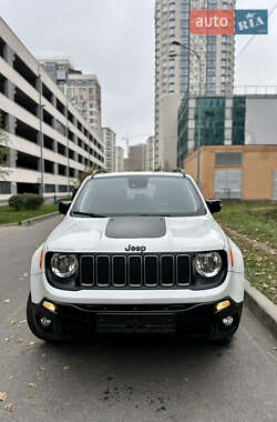 Позашляховик / Кросовер Jeep Renegade 2023 в 