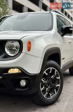 Позашляховик / Кросовер Jeep Renegade 2023 в 