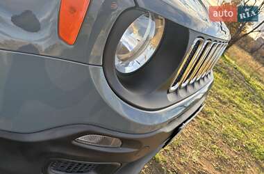 Внедорожник / Кроссовер Jeep Renegade 2016 в 