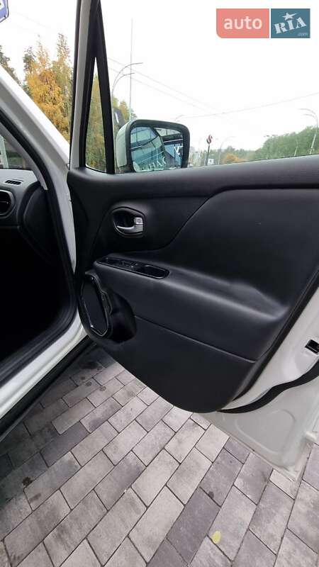 Позашляховик / Кросовер Jeep Renegade 2018 в Києві