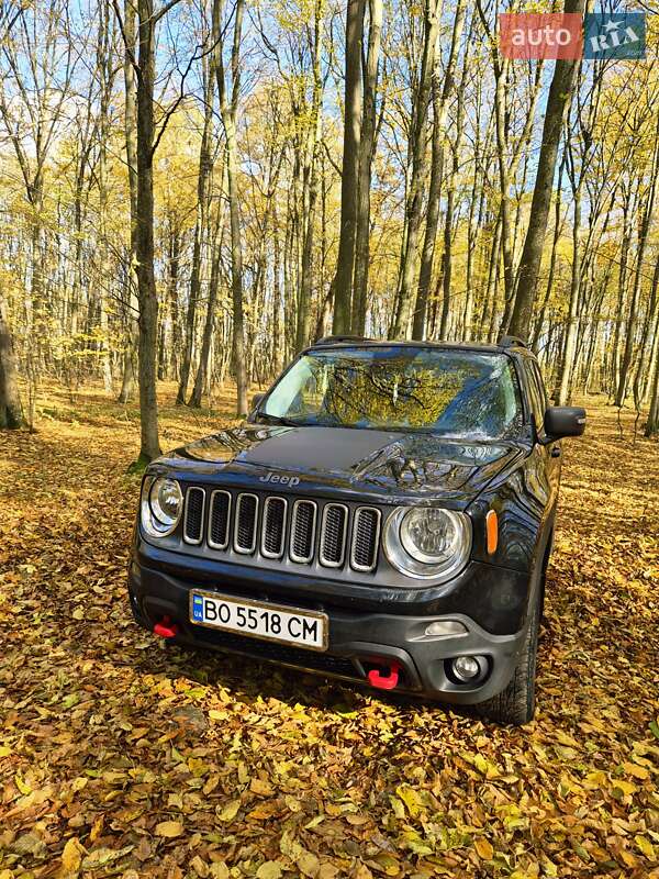 Внедорожник / Кроссовер Jeep Renegade 2016 в Чорткове
