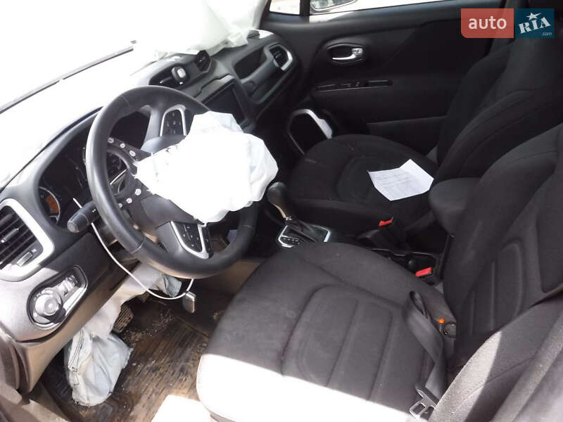 Внедорожник / Кроссовер Jeep Renegade 2019 в Ровно