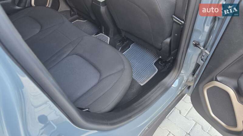 Позашляховик / Кросовер Jeep Renegade 2017 в Львові