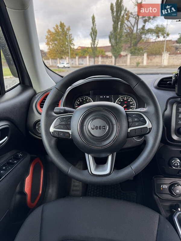 Внедорожник / Кроссовер Jeep Renegade 2018 в Киеве