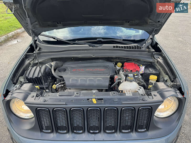 Внедорожник / Кроссовер Jeep Renegade 2018 в Киеве