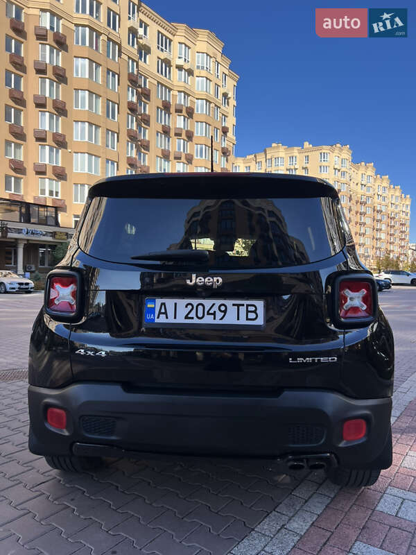 Позашляховик / Кросовер Jeep Renegade 2016 в Києві