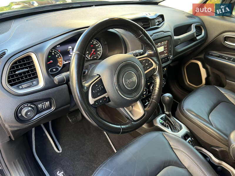 Позашляховик / Кросовер Jeep Renegade 2016 в Києві