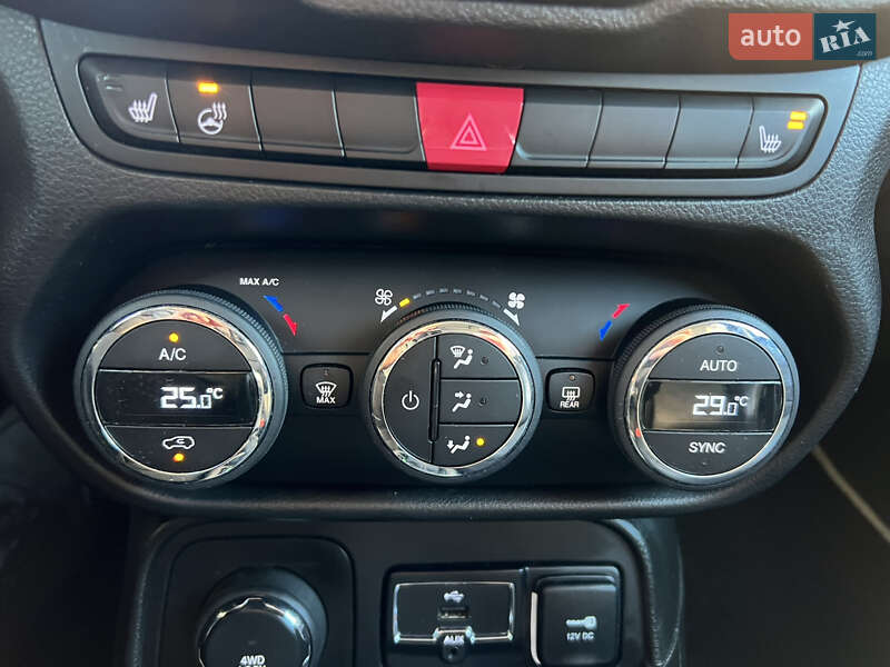 Позашляховик / Кросовер Jeep Renegade 2016 в Києві