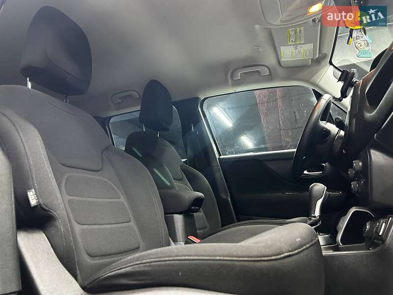Внедорожник / Кроссовер Jeep Renegade 2018 в Черновцах