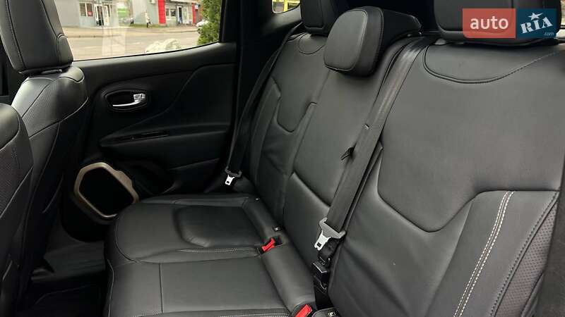 Позашляховик / Кросовер Jeep Renegade 2017 в Львові