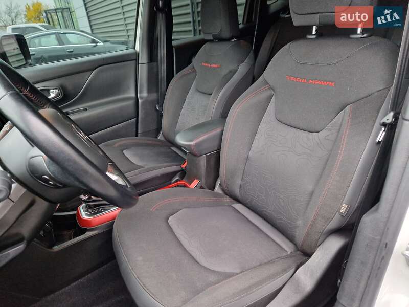 Внедорожник / Кроссовер Jeep Renegade 2020 в Сумах