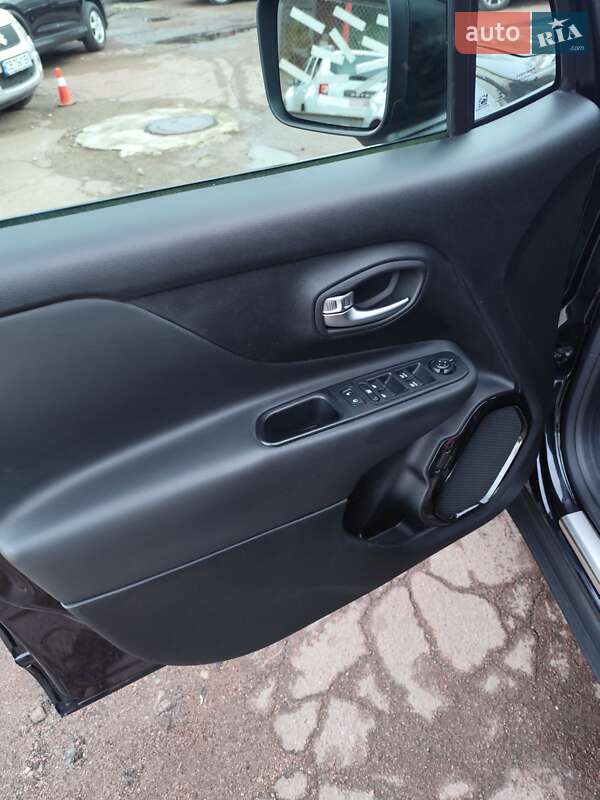 Внедорожник / Кроссовер Jeep Renegade 2016 в Чернигове фото 22 Внедорожник / Кроссовер Jeep Renegade 2016 в Чернигове