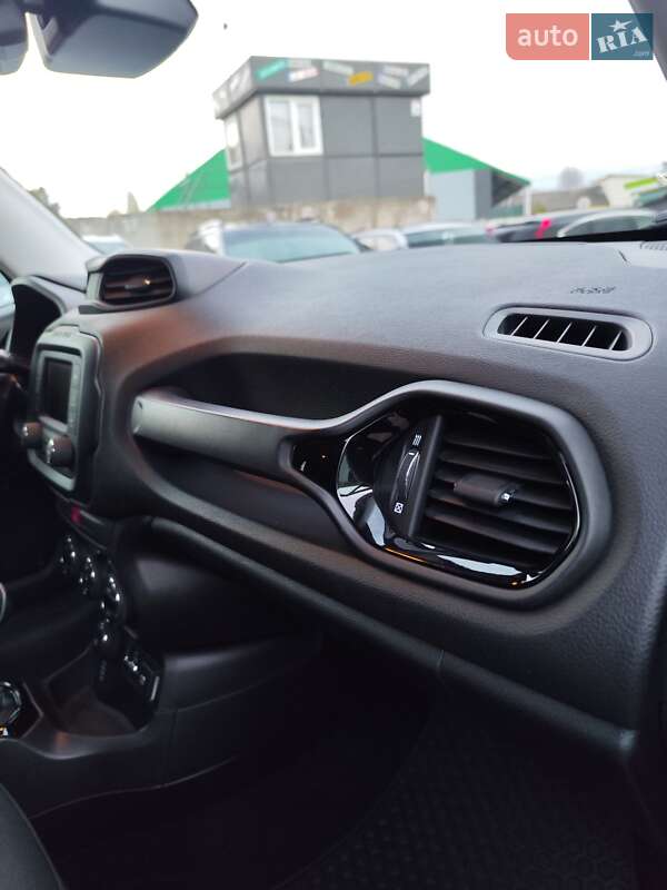 Внедорожник / Кроссовер Jeep Renegade 2016 в Чернигове фото 40 Внедорожник / Кроссовер Jeep Renegade 2016 в Чернигове