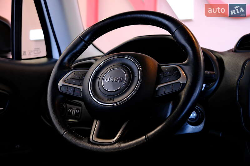 Позашляховик / Кросовер Jeep Renegade 2017 в Одесі