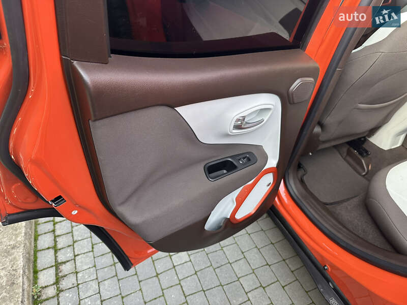 Внедорожник / Кроссовер Jeep Renegade 2016 в Черновцах фото 15 Внедорожник / Кроссовер Jeep Renegade 2016 в Черновцах