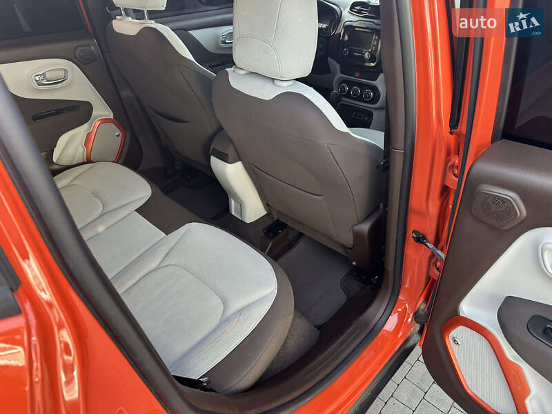 Внедорожник / Кроссовер Jeep Renegade 2016 в Черновцах фото 17 Внедорожник / Кроссовер Jeep Renegade 2016 в Черновцах