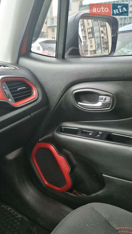 Внедорожник / Кроссовер Jeep Renegade 2018 в Киеве фото 23 Внедорожник / Кроссовер Jeep Renegade 2018 в Киеве