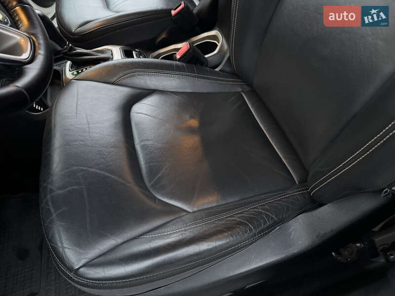 Внедорожник / Кроссовер Jeep Renegade 2016 в Киеве