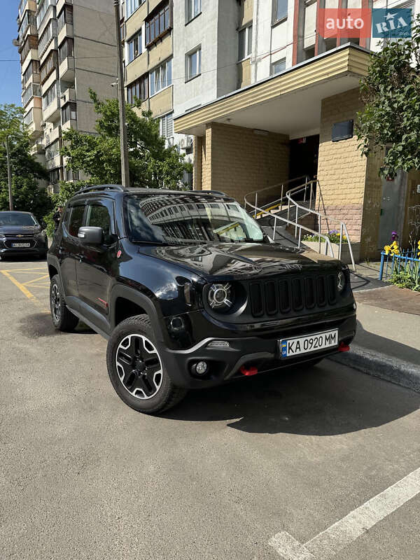 Внедорожник / Кроссовер Jeep Renegade 2016 в Каневе