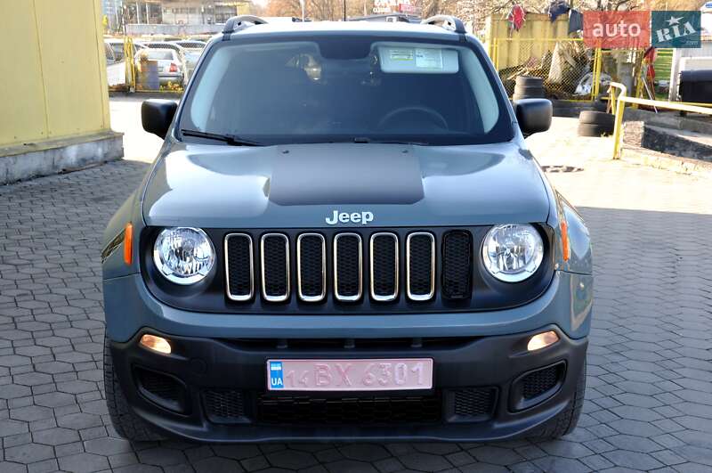Позашляховик / Кросовер Jeep Renegade 2017 в Львові