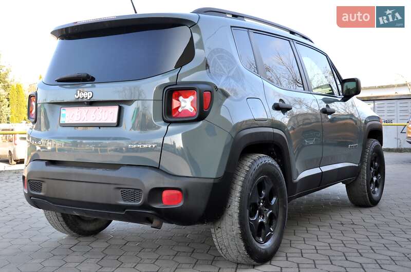 Позашляховик / Кросовер Jeep Renegade 2017 в Львові