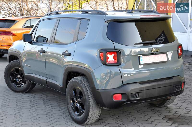 Позашляховик / Кросовер Jeep Renegade 2017 в Львові