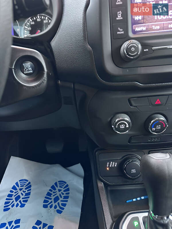 Позашляховик / Кросовер Jeep Renegade 2019 в Києві фото 25 Позашляховик / Кросовер Jeep Renegade 2019 в Києві