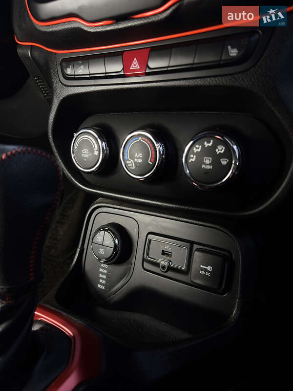 Позашляховик / Кросовер Jeep Renegade 2017 в Львові фото 13 Позашляховик / Кросовер Jeep Renegade 2017 в Львові