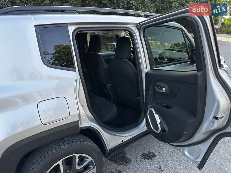Внедорожник / Кроссовер Jeep Renegade 2018 в Хмельницком
