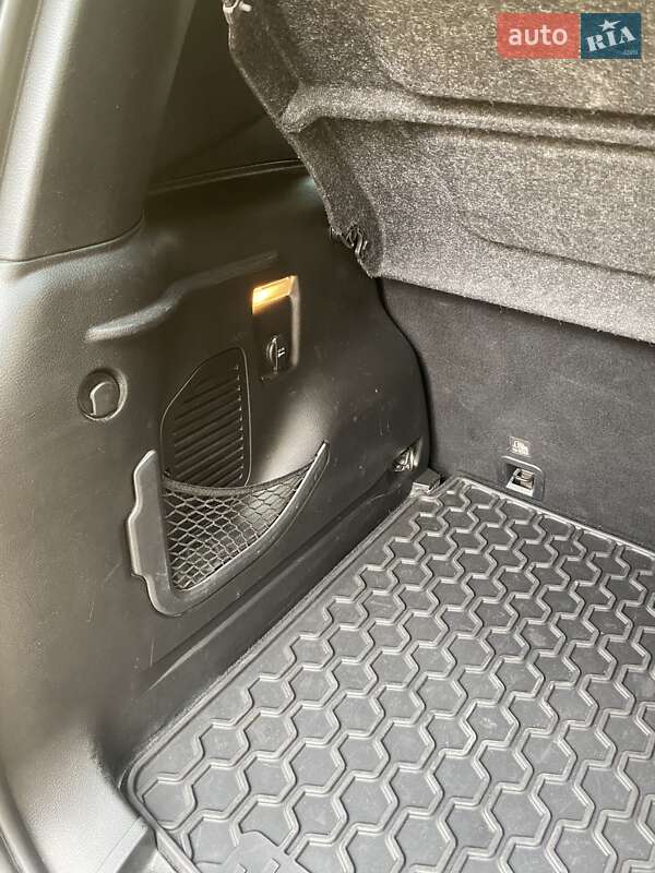 Позашляховик / Кросовер Jeep Renegade 2016 в Києві