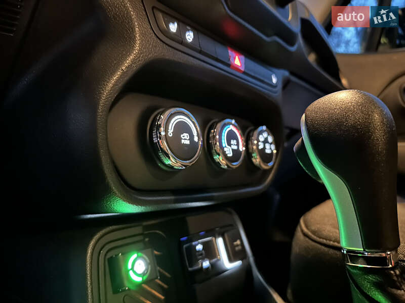 Позашляховик / Кросовер Jeep Renegade 2017 в Хмельницькому фото 10 Позашляховик / Кросовер Jeep Renegade 2017 в Хмельницькому