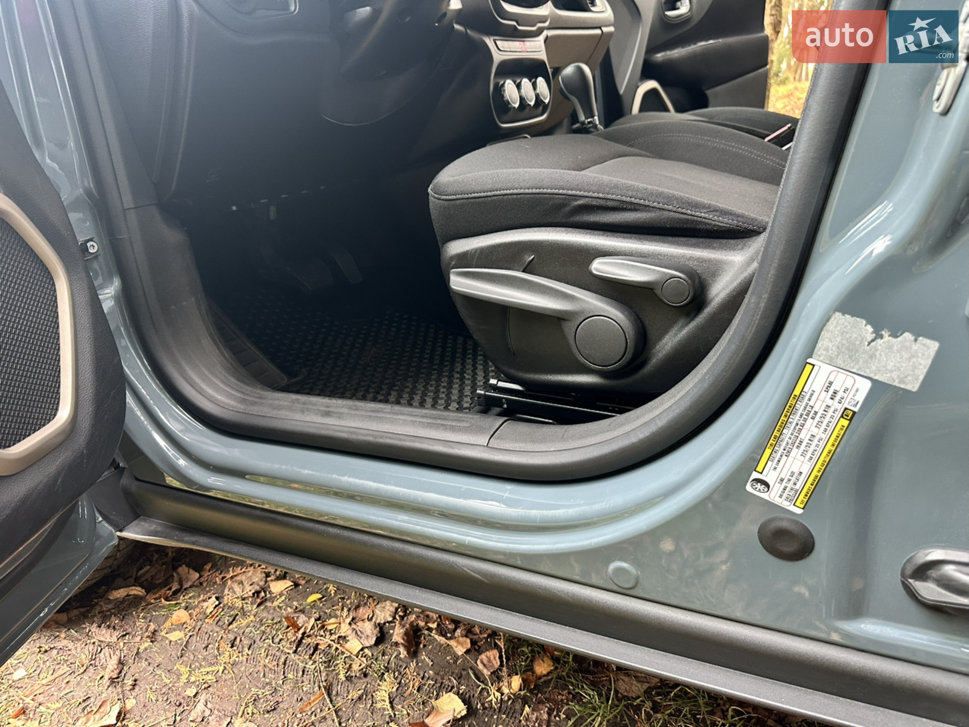 2017 Jeep Renegade - мініатюра 33