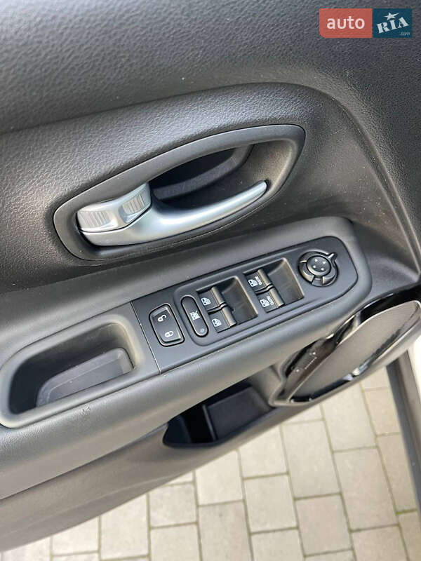 Внедорожник / Кроссовер Jeep Renegade 2019 в Львове фото 13 Внедорожник / Кроссовер Jeep Renegade 2019 в Львове