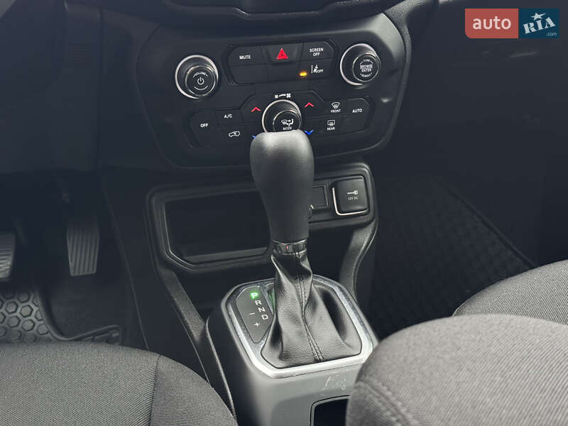 Внедорожник / Кроссовер Jeep Renegade 2020 в Киеве