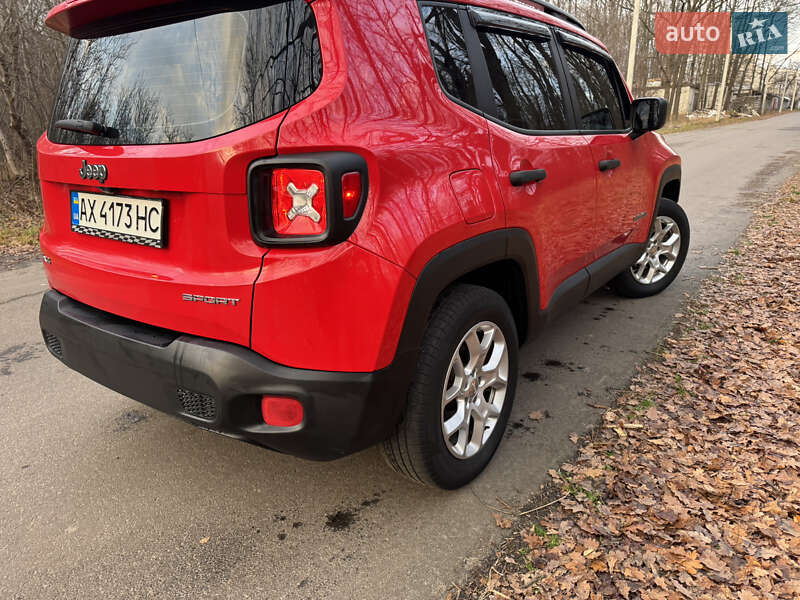 Внедорожник / Кроссовер Jeep Renegade 2015 в Харькове
