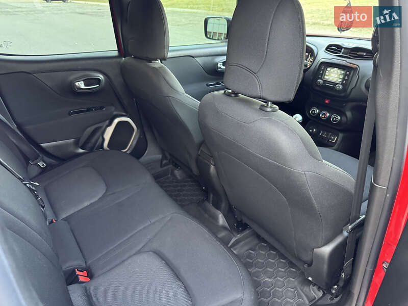 Внедорожник / Кроссовер Jeep Renegade 2015 в Харькове