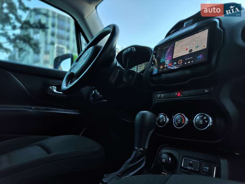 Внедорожник / Кроссовер Jeep Renegade 2017 в Киеве фото 56 Внедорожник / Кроссовер Jeep Renegade 2017 в Киеве
