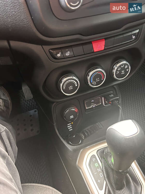 Позашляховик / Кросовер Jeep Renegade 2017 в Каневі