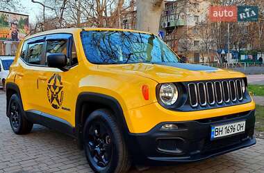 Внедорожник / Кроссовер Jeep Renegade 2016 в Одессе