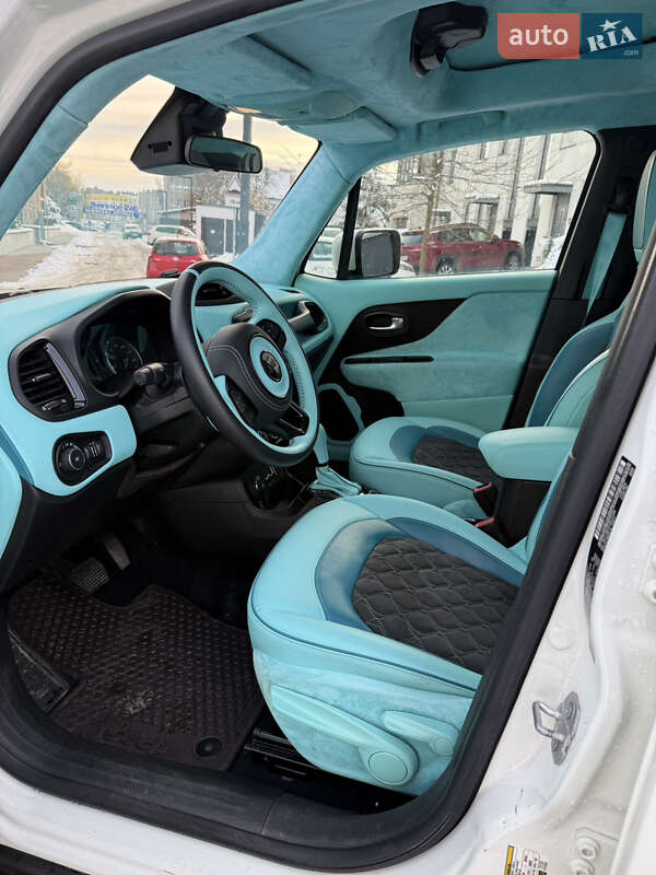 Позашляховик / Кросовер Jeep Renegade 2015 в Львові