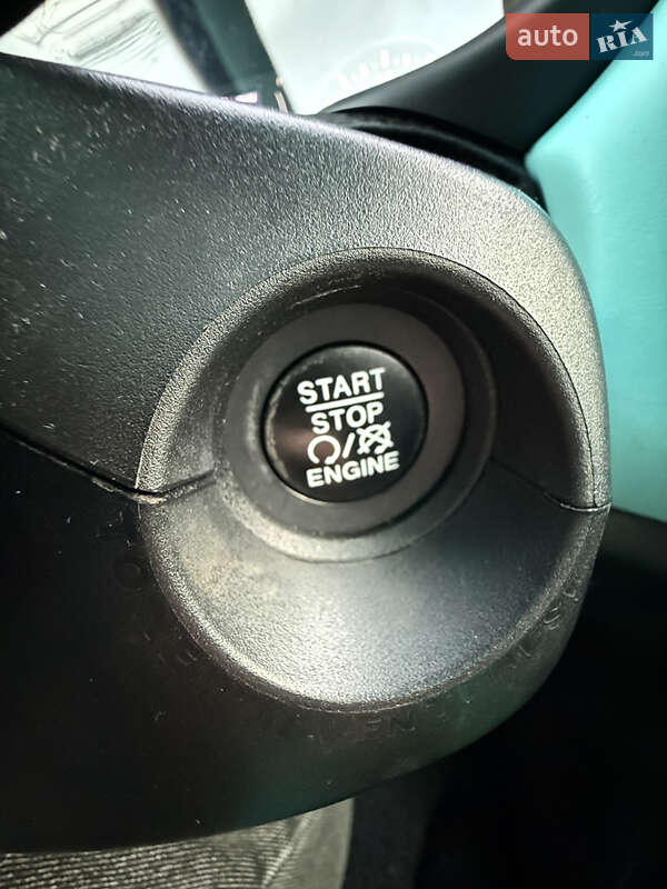 Позашляховик / Кросовер Jeep Renegade 2015 в Львові