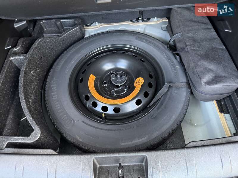 Позашляховик / Кросовер Jeep Renegade 2016 в Києві