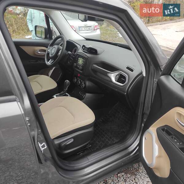 Внедорожник / Кроссовер Jeep Renegade 2016 в Львове