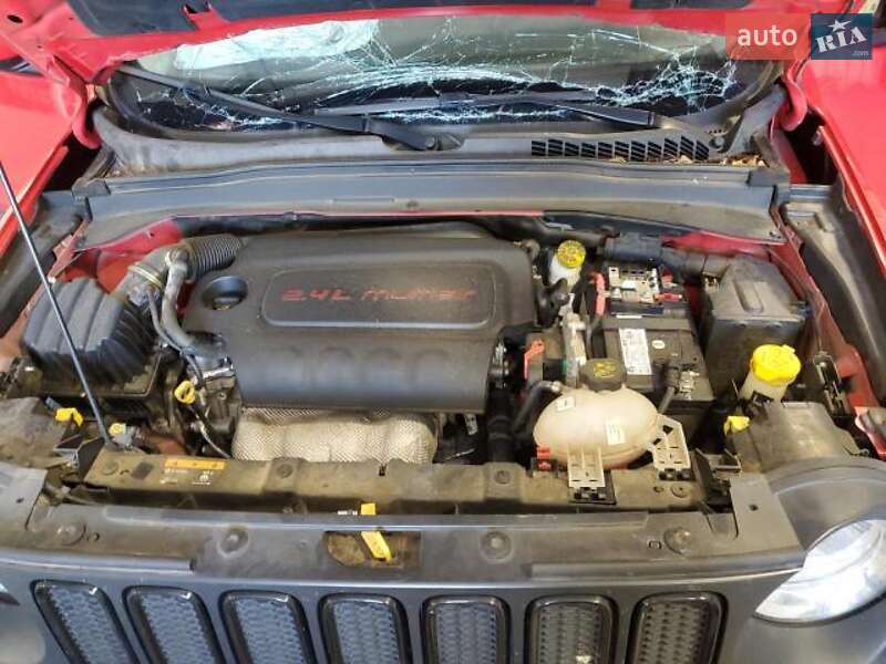 Позашляховик / Кросовер Jeep Renegade 2016 в Львові