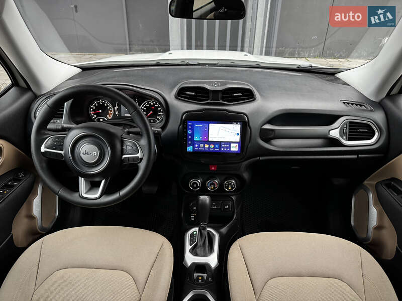 Внедорожник / Кроссовер Jeep Renegade 2016 в Киеве