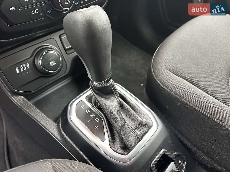 Внедорожник / Кроссовер Jeep Renegade 2018 в Хмельницком фото 24 Внедорожник / Кроссовер Jeep Renegade 2018 в Хмельницком