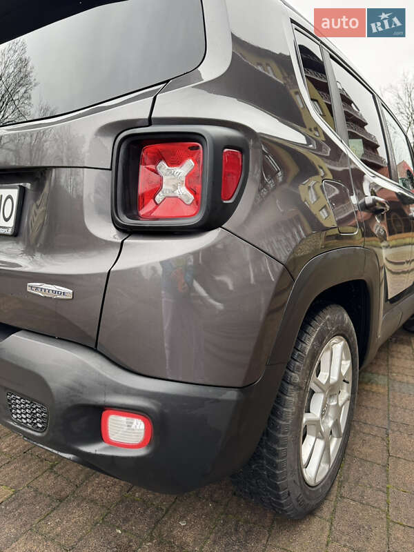 Позашляховик / Кросовер Jeep Renegade 2019 в Яремчі