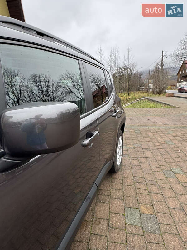 Позашляховик / Кросовер Jeep Renegade 2019 в Яремчі