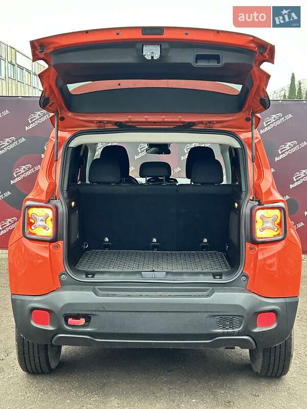 Внедорожник / Кроссовер Jeep Renegade 2015 в Сумах